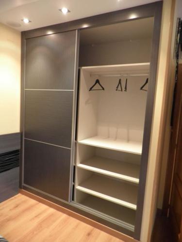 Armarios empotrados vestidores - AC Decoración y Diseño (81)