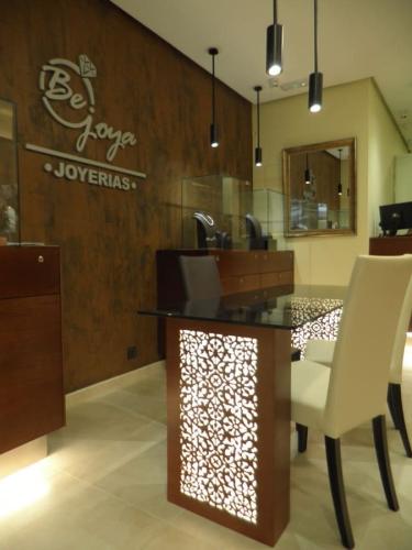 Muebles para Joyería - AC Decoración y Diseño (12)