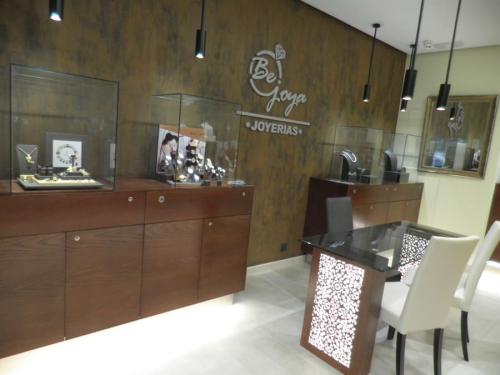 Muebles para Joyería - AC Decoración y Diseño (14)