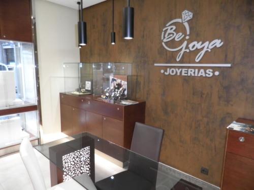 Muebles para Joyería - AC Decoración y Diseño (18)