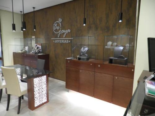 Muebles para Joyería - AC Decoración y Diseño (5)
